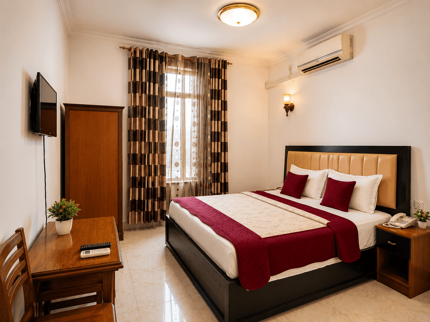 Single Standard Bedroom